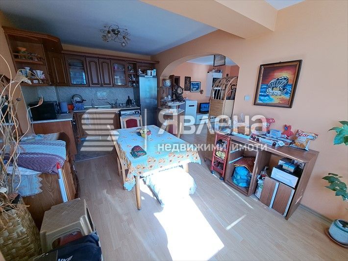 Продава се Двустаен апартамент в Варна, Победа - 90 кв.м за 1610 €/кв.м - Снимка #4