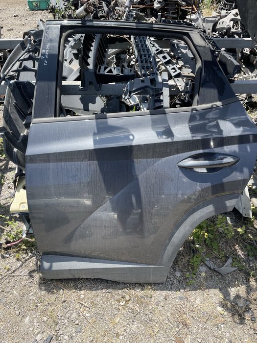 Задна врата лява Hyundai Tucson 2022 год.