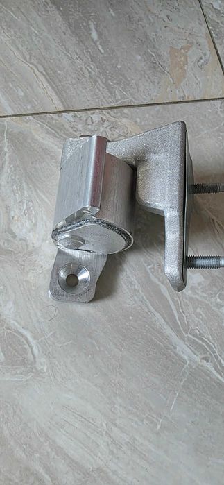 Balama inferioara usa stanga fata Mercedes w205