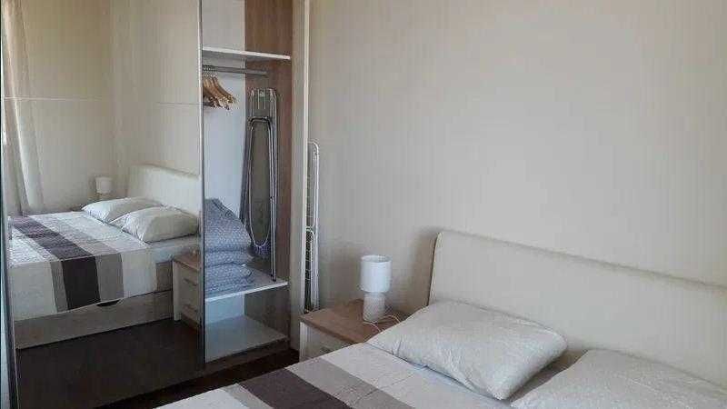 Продава се Двустаен апартамент в София, Гео Милев - 72 кв.м за 2042 €/кв.м - Снимка #1