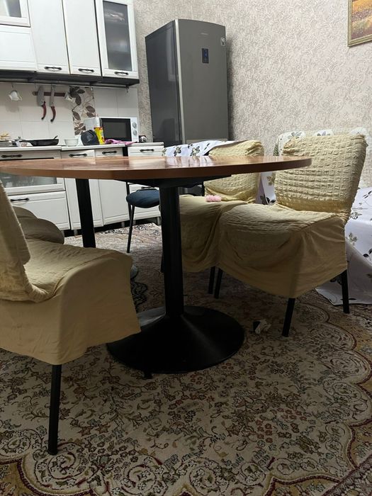 Конферент-стол Италия