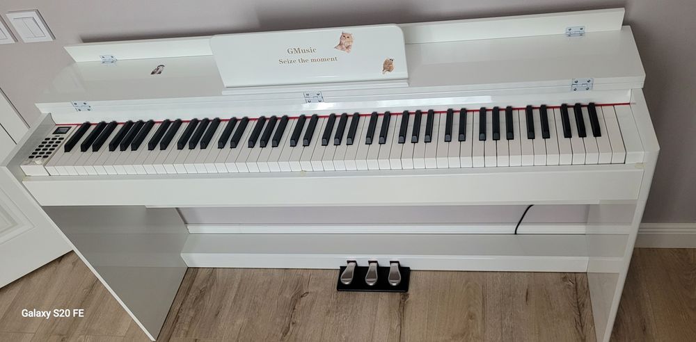 Продаётся цифровое пианино