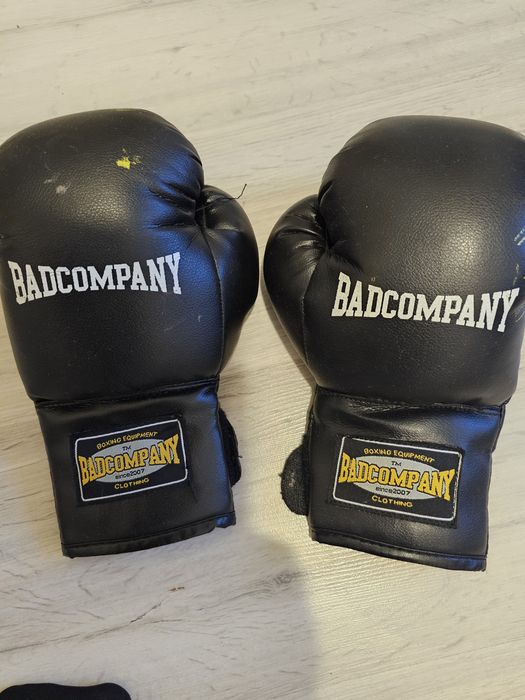 adidasi noi nr 43 marca crivit manusi box marca bad company