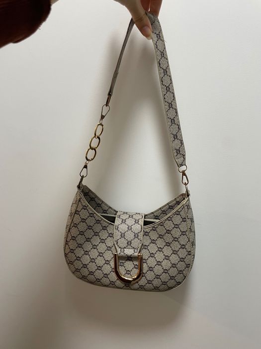 Дамска чанта бежово кафява