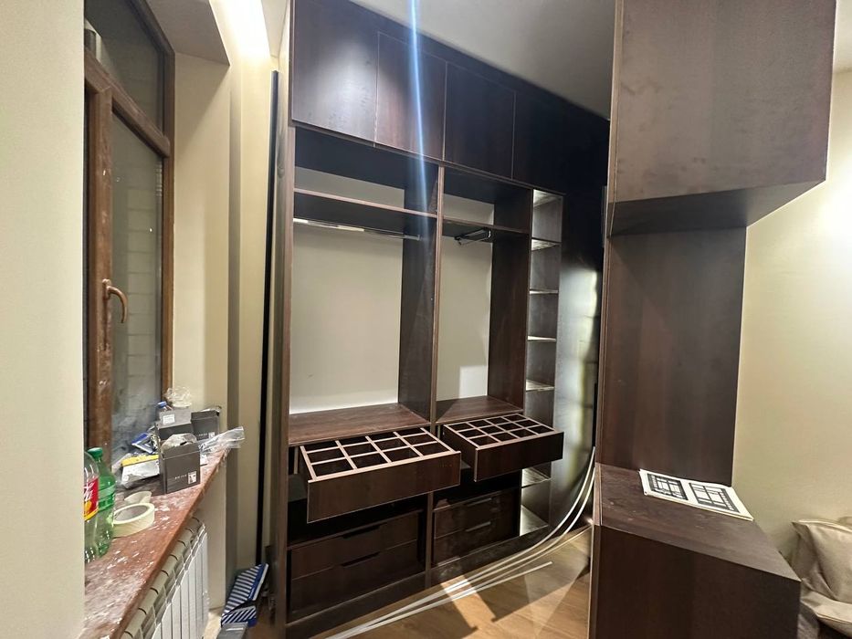 Сборщик мебели mebel yiguvchi