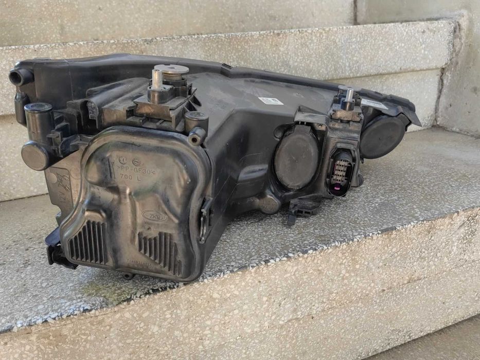 Фар Audi A1 ляв / Фар Ауди А1 Оригинален