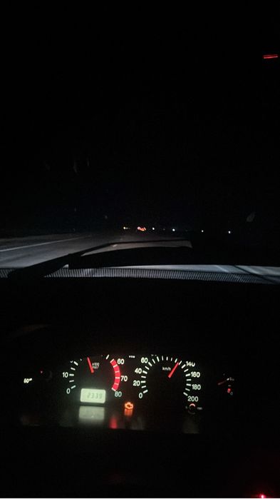2115 ваз торг у капота