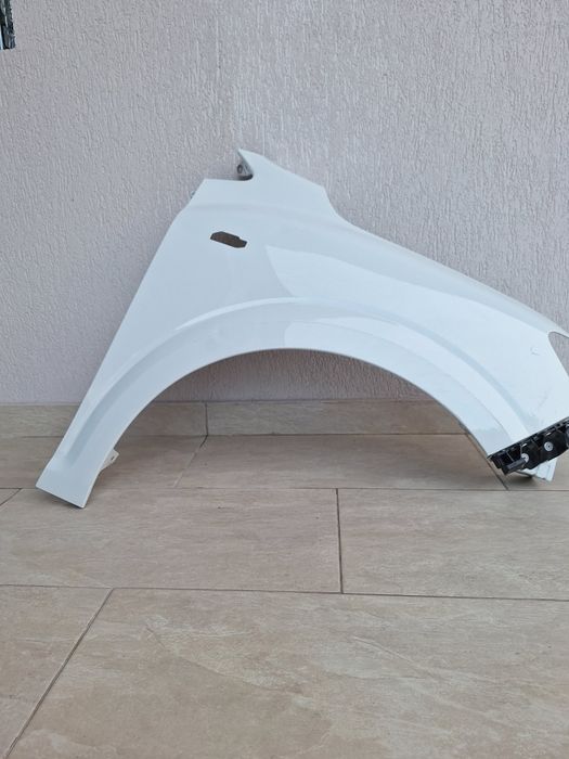 Bara spoiler fata aripa stanga dreapta far faruri logan sandero