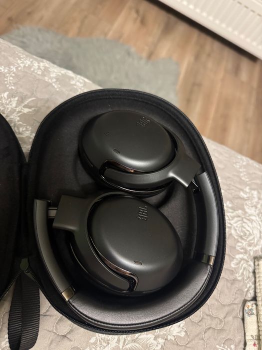 Jbl Tour One M2 почти неизползвани/като нови