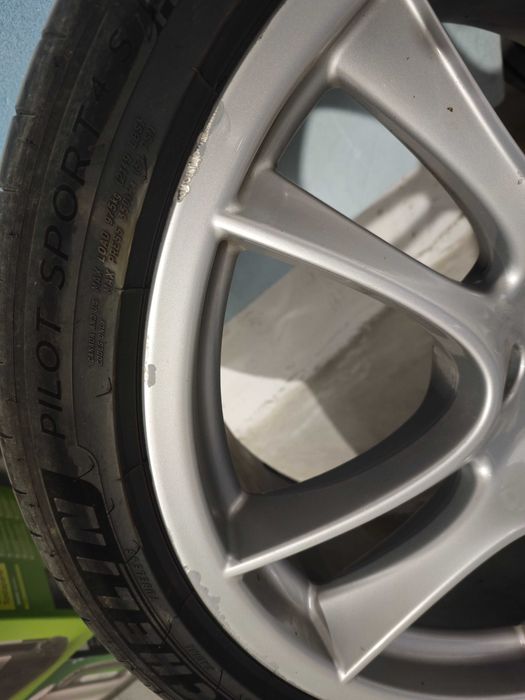 Гуми с джанти 295/35R21 за Porsche Cayenne