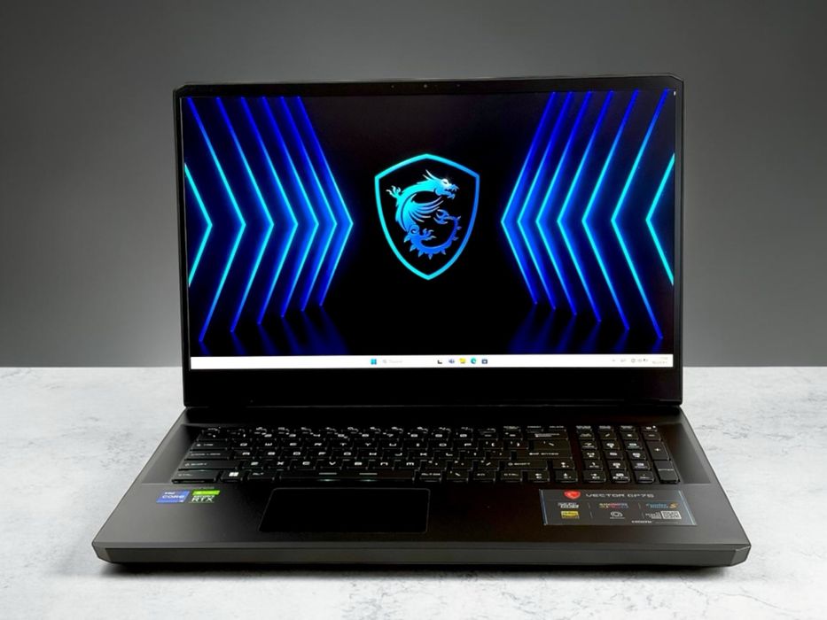 MSI Vector GP76 17.3 FHD 360Hz i9-12900H 16GB 1TB RTX 3080 Перфектен! Гаранция!