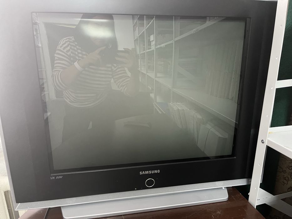 Продам телефизор