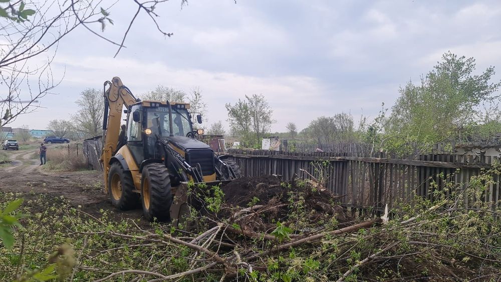 Экскаватор- погрузчик