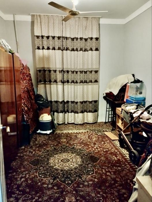 Продаётся 2 ком 10 мкр КАРВОН