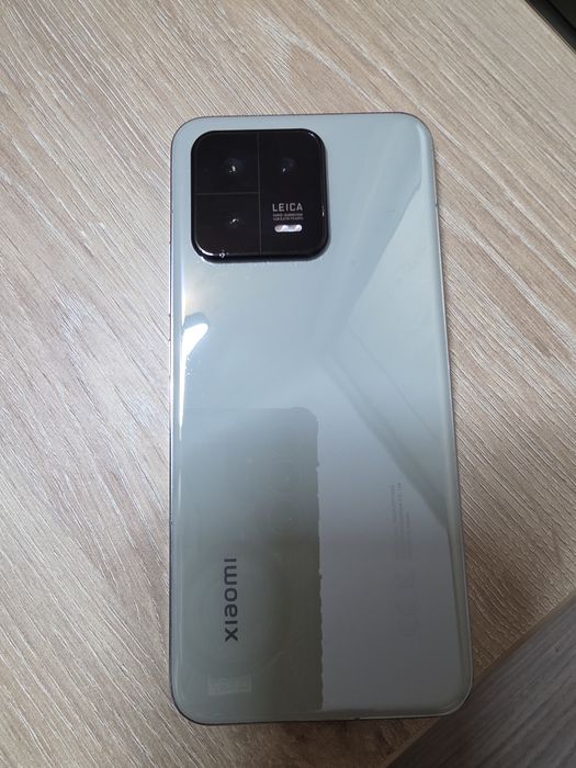 Vand  Xiaomi  13