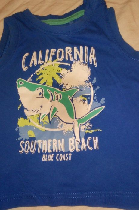 Продавам детски дрехи