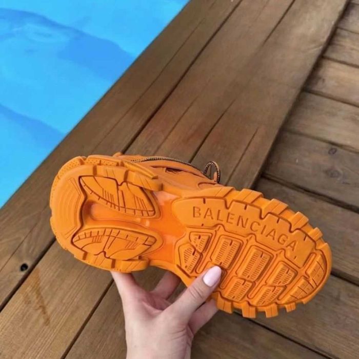 Balenciaga Track – Orange