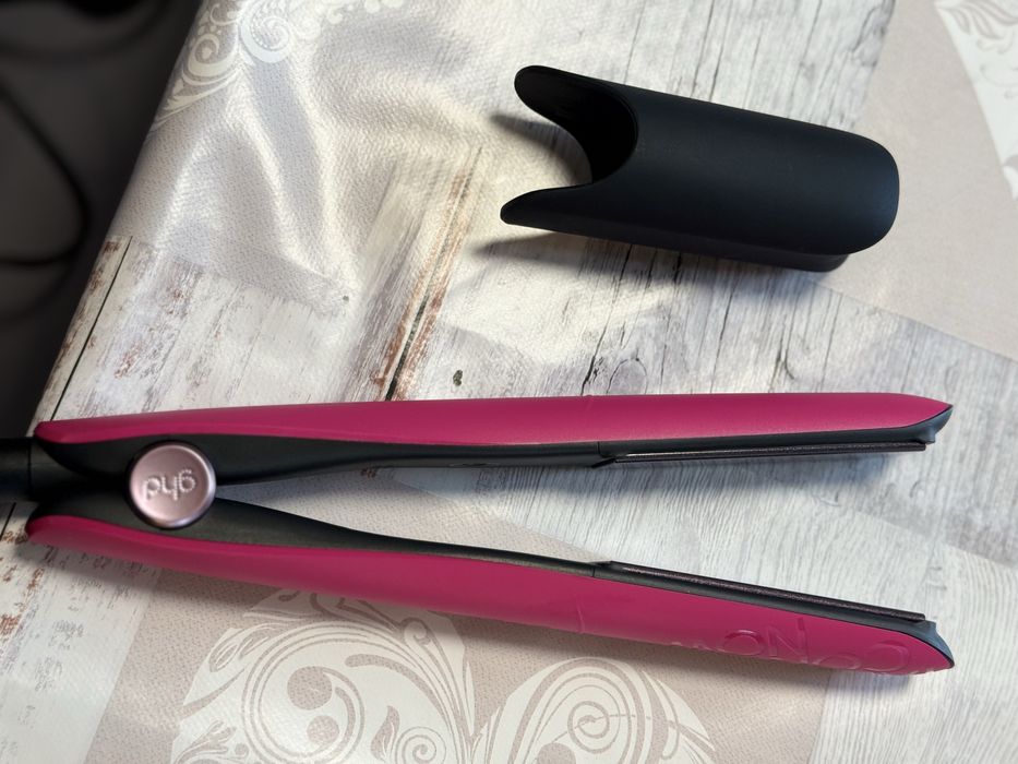 Placă de îndreptat părul ghd gold Ediție Limitată Pink – Nouă la cutie + Husă