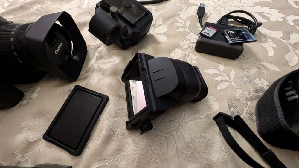 Видеокамера Canon XC15 Профессиональная