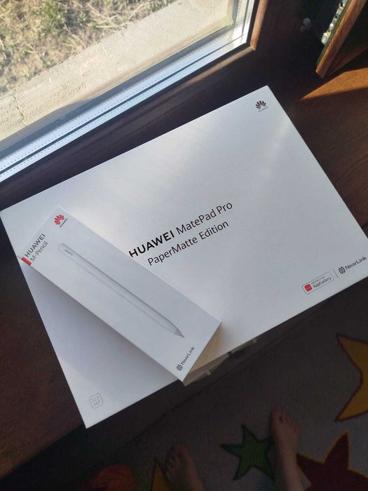 Планшет Huawei с клавиатурой