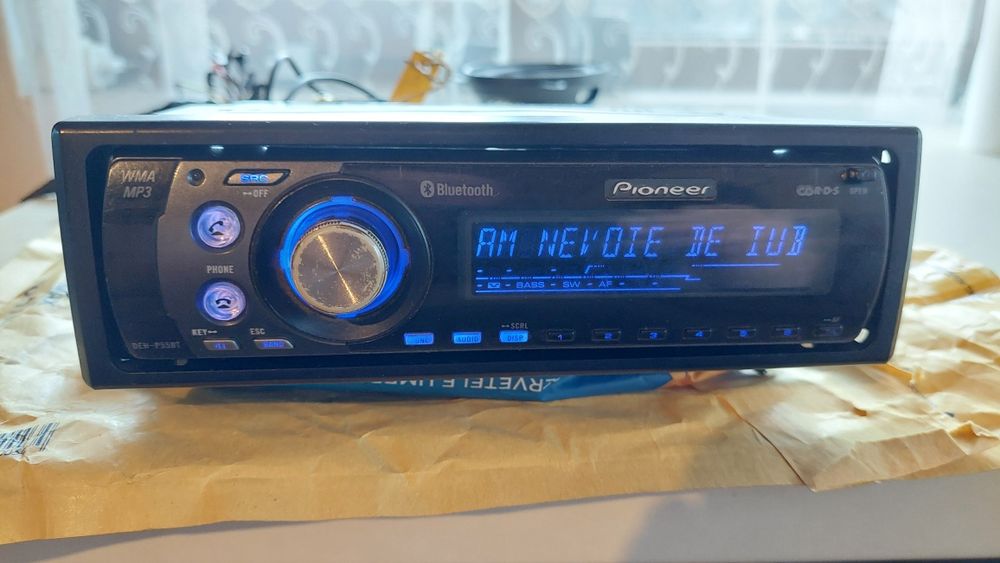 Cd.player auto Pioneer DEH-P55BT model ft.rar