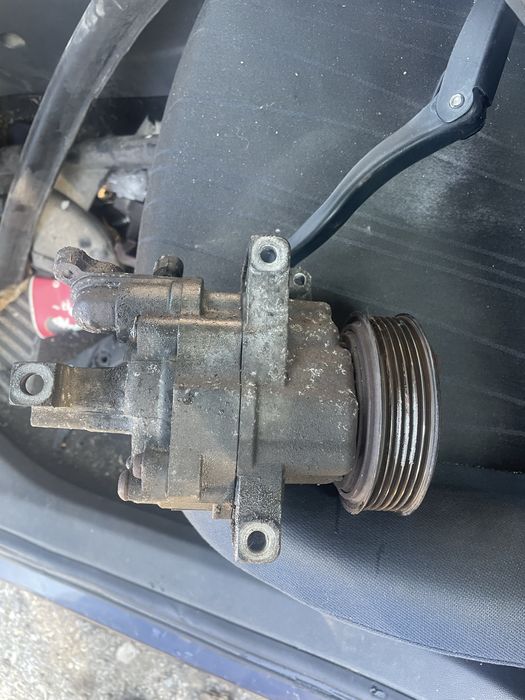 Компресор за климатик за toyota aygo peugeot 107 citroen c1