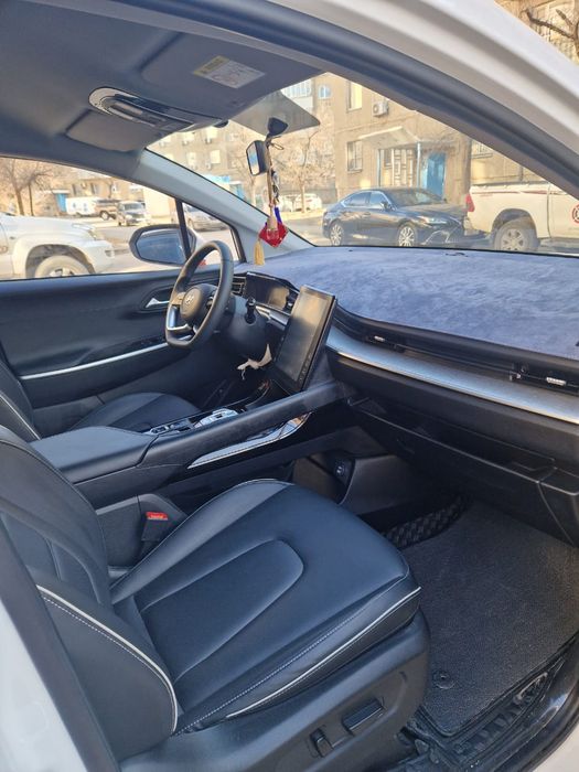 Хюндай Густин минивэн