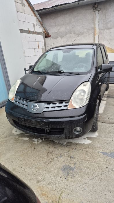 Vând bara fata spate nissan note