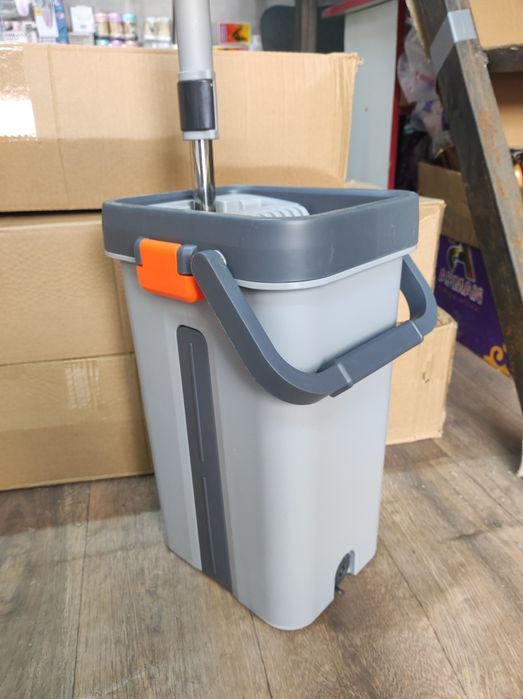 Швабра с отжимом.