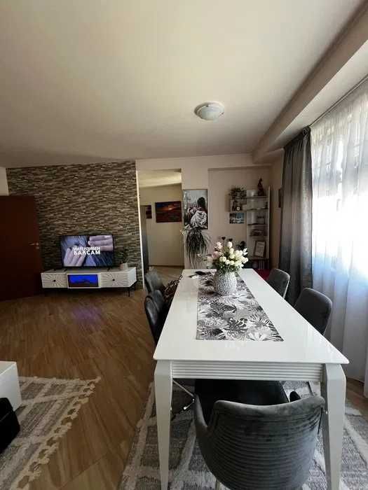 Продава се Тристаен апартамент в София, Витоша - 106 кв.м за 1840 €/кв.м - Снимка #1