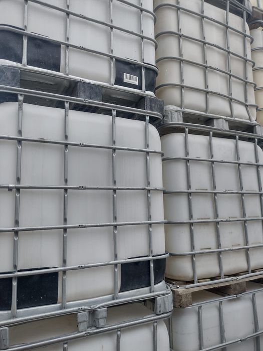Bazin 1000 de litri ibc