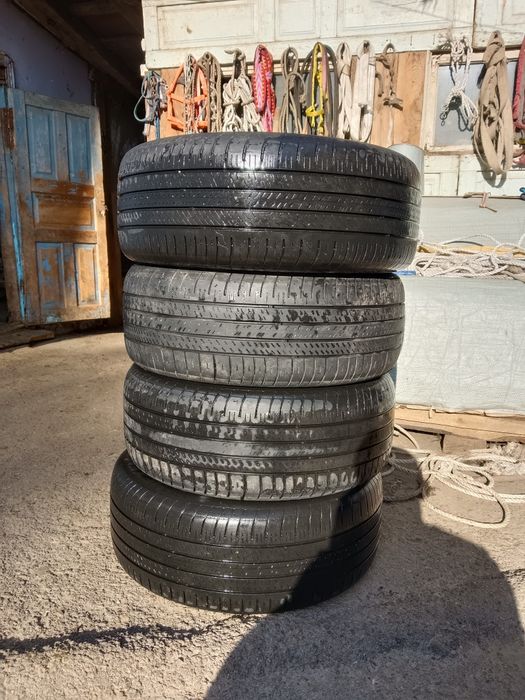 Продам шины 17 размер