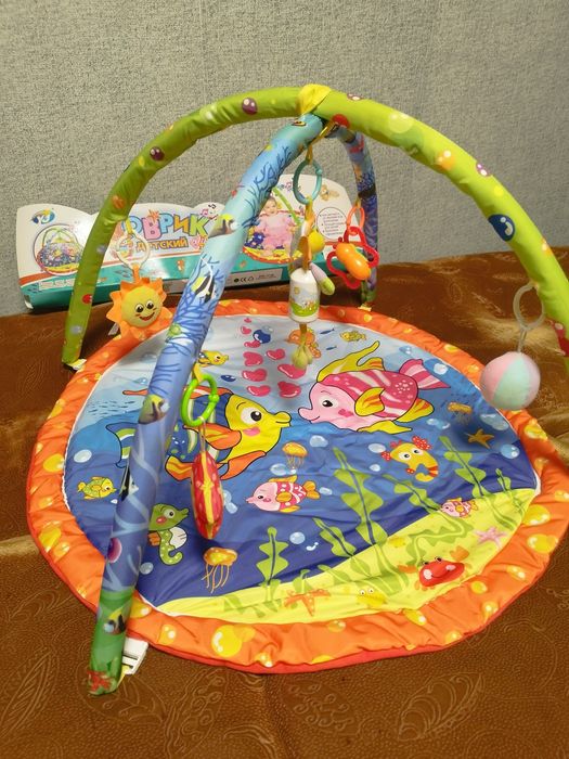Детский развивающий коврик