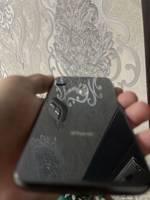 Iphone x 64 ishlidgan xolatda