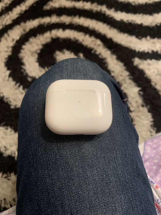 Оригинальные AirPods 3