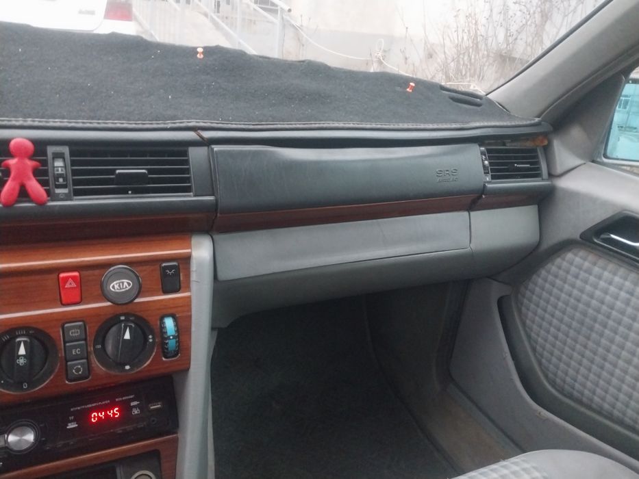 Мерседес 124 2 2