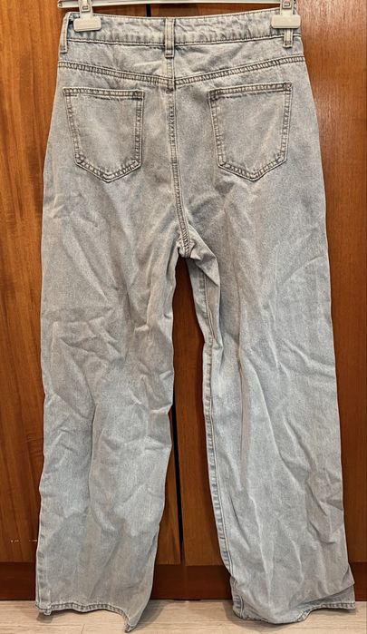 Продавам запазени дамски дънки!