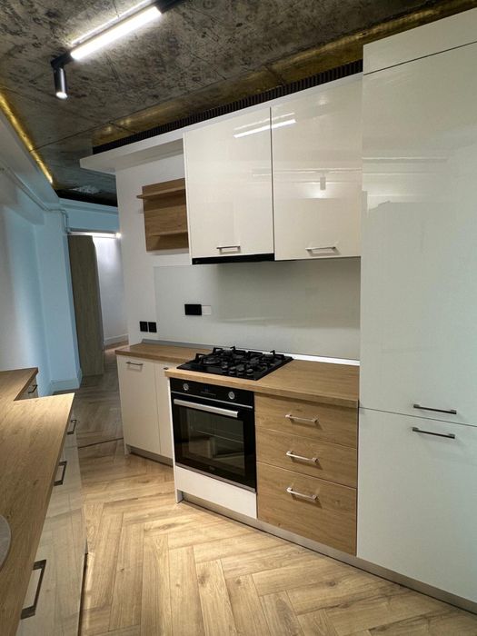 Inchiriez apartament in Moara de Vant