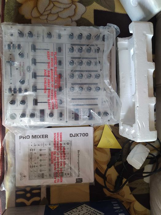 DJ Пульт Begringer djx 700 pro mixer