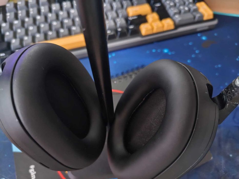 Sony WH-1000XM5 – 100% funcționale – ANC / Bluetooth – braț reparat