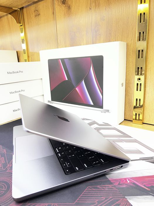 MacBook M2 Pro 16/512