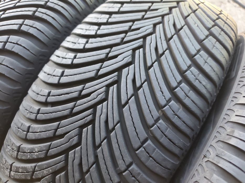 205/45/17" 4бр Pirelli cinturato all season, dot0325,7mm