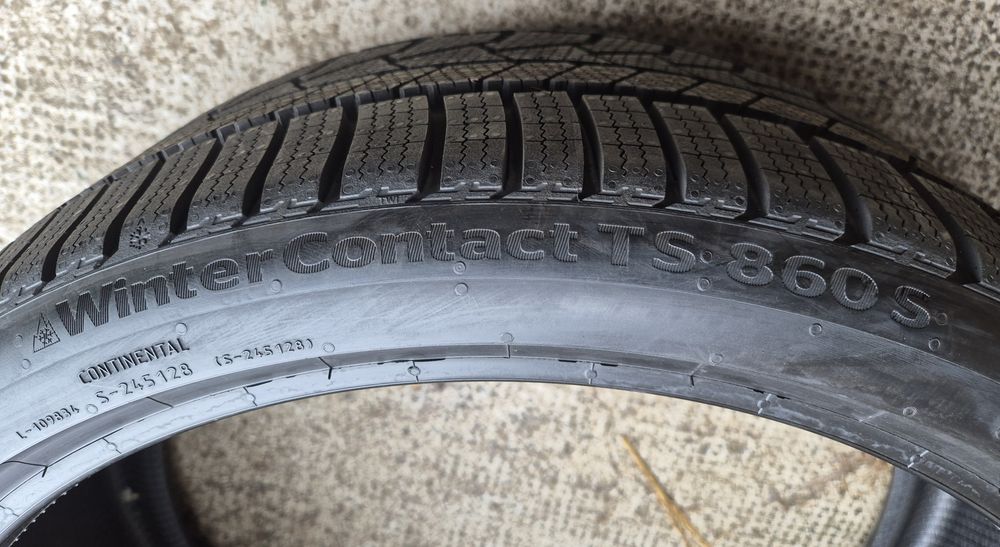 Set 4buc 235/35 R20 92W XL Continental WinterContact TS860 S M+S iarnă