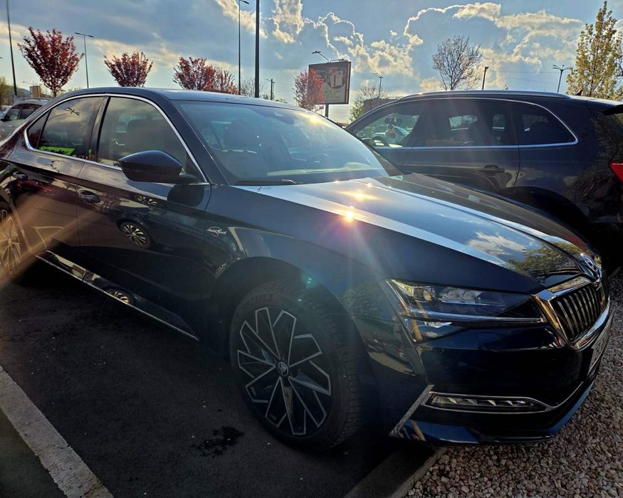 Škoda Superb Laurin & Klement 2.0 TDI 200 к.с. 4x4 DSG – Първи собственик | Пълна сервизна история | Перфектно състояние