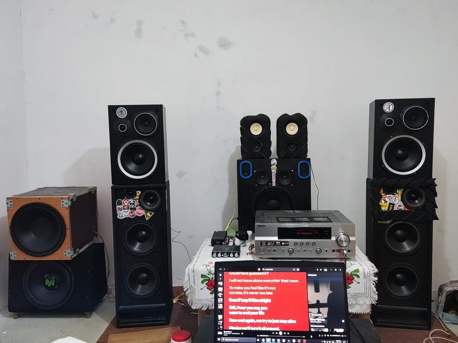 Evenimente/Boxe de închiriat/"DJ"/Zile de naștere/Majorate/Revelioane