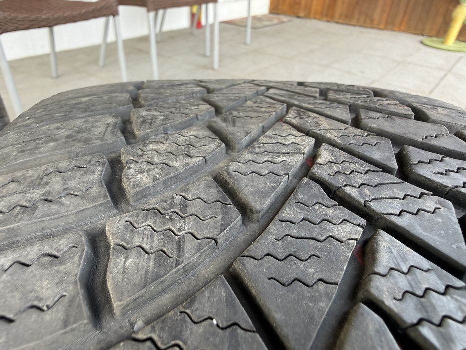 4бр. ОТЛИЧНИ Зимни Гуми С Борд 225/45R/17 XL -BRIDGESTONE- DOT:3619- 6.8мм+4.6мм