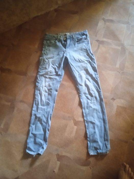 Продам детские вещи .