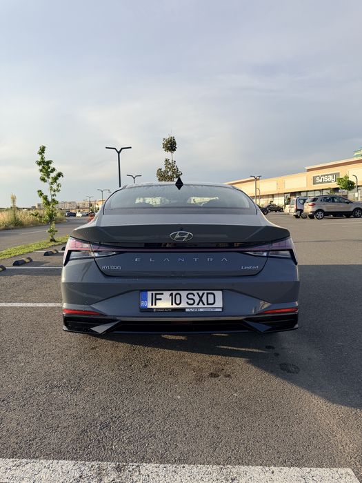 Hyundai Elantra Highway