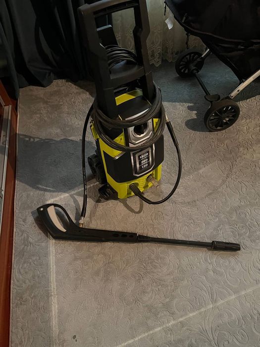 Mashina yuvish uchun karcher