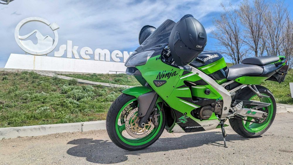 Kawasaki ZX-6 Ninja 2001 г